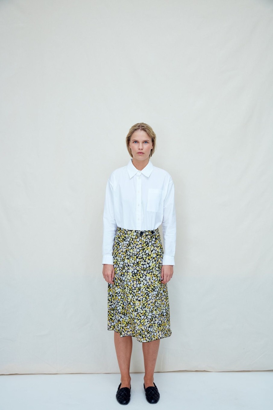 Women Fall Winter Spring Summer Basics | Ann-Karin Vintage Flowery