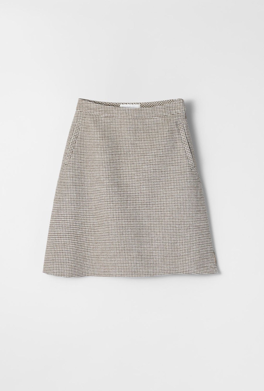 Women Fall Winter Spring Summer Basics | Anne Karin Wool Short Brown Houndstooth